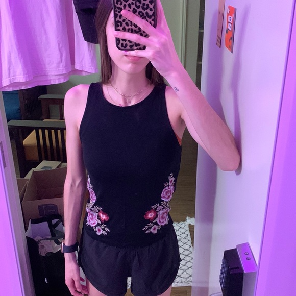 Soft and Sexy American Eagle Floral Tank Top - Picture 5 of 5